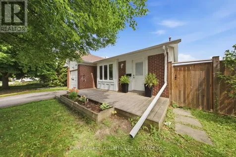 33 Hallmark Street Brantford ON N3P 1A6