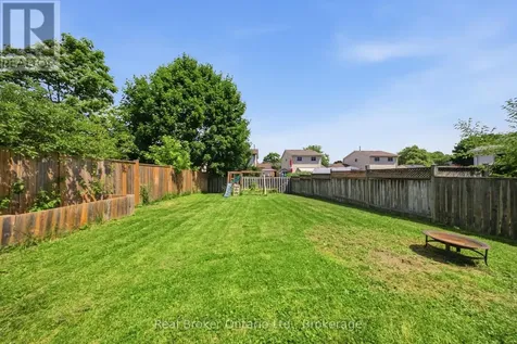 33 Hallmark Street Brantford ON N3P 1A6