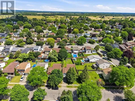 33 Hallmark Street Brantford ON N3P 1A6