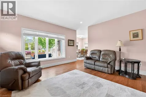 353 Station Street Smithville ON L0R 2A0