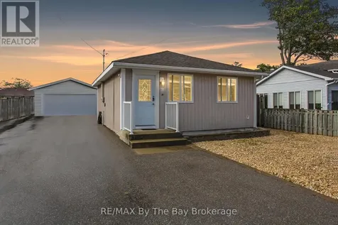 24 Glenwood Drive Wasaga Beach ON L9Z 2K5