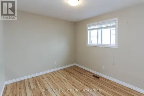 24 Glenwood Drive Wasaga Beach ON L9Z 2K5