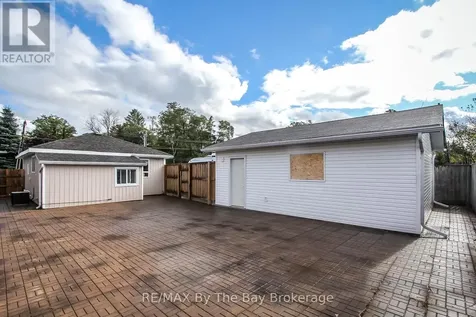 24 Glenwood Drive Wasaga Beach ON L9Z 2K5