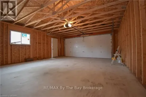 24 Glenwood Drive Wasaga Beach ON L9Z 2K5