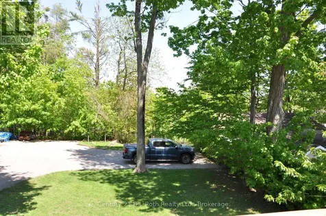 22 Free Drive Orillia ON L3V 4B2