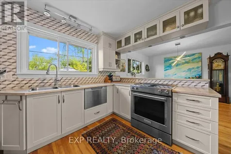 554 Browning Avenue Ottawa ON K1G 0T4