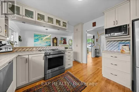 554 Browning Avenue Ottawa ON K1G 0T4