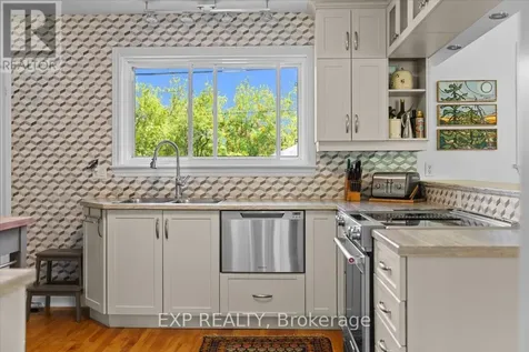 554 Browning Avenue Ottawa ON K1G 0T4