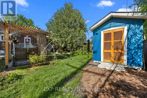 554 Browning Avenue Ottawa ON K1G 0T4