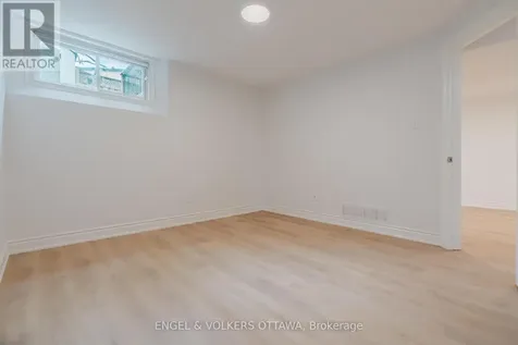 1649 Rosebella Avenue Ottawa ON K1T 1E9