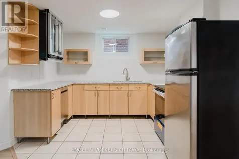 1649 Rosebella Avenue Ottawa ON K1T 1E9
