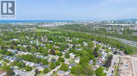 92 Dryden Lane Hamilton ON L8H 0B6