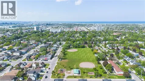 92 Dryden Lane Hamilton ON L8H 0B6