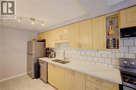 53 Drive Kitchener ON N2E 4A9