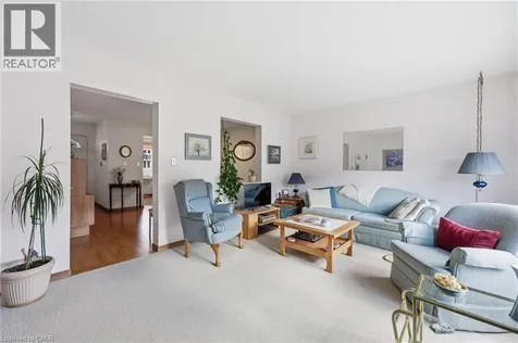 299 Limeridge Ridge West Hamilton ON L9C 2V4