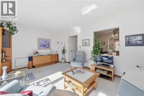 299 Limeridge Ridge West Hamilton ON L9C 2V4
