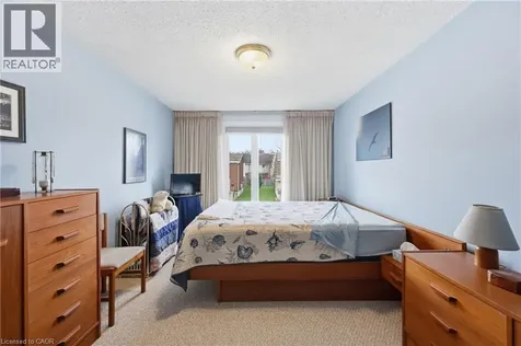 299 Limeridge Ridge West Hamilton ON L9C 2V4