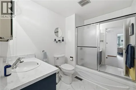 299 Limeridge Ridge West Hamilton ON L9C 2V4