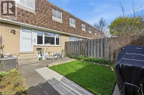 299 Limeridge Ridge West Hamilton ON L9C 2V4
