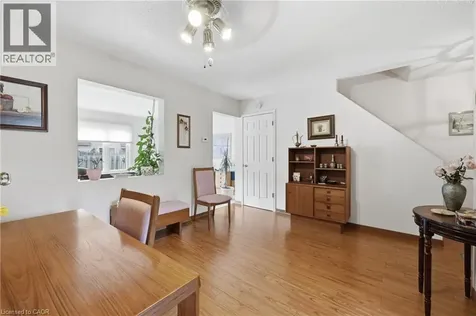 299 Limeridge Ridge West Hamilton ON L9C 2V4