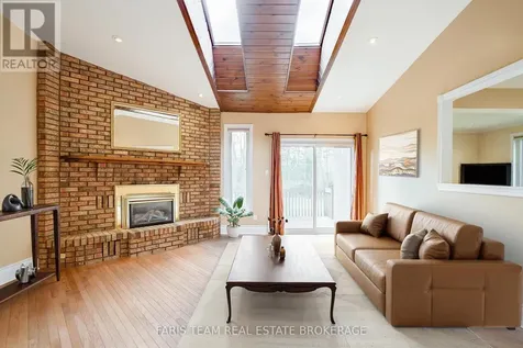 21 Poplar Crescent Oro-medonte ON L0L 1T0