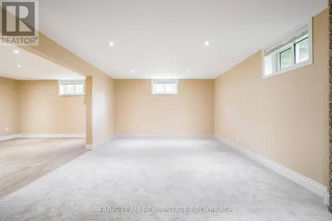 21 Poplar Crescent Oro-medonte ON L0L 1T0