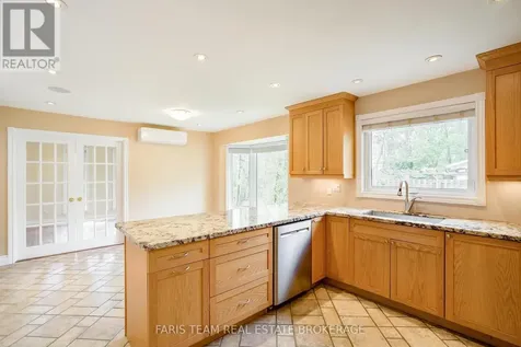 21 Poplar Crescent Oro-medonte ON L0L 1T0