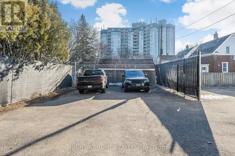 4872 Victoria Avenue Niagara Falls (downtown) ON L2E 4C5