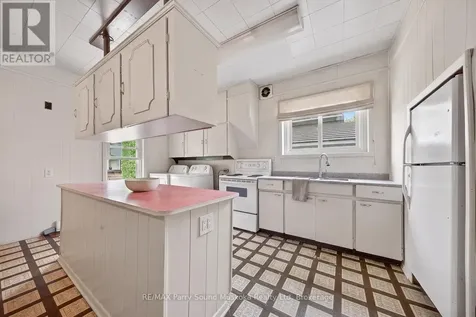 124 Gibson Street Parry Sound ON P2A 1X7