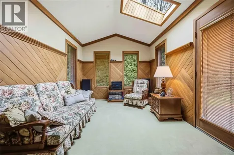 632 Esser Crescent Sarnia ON N7S 5J2