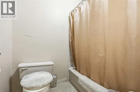 632 Esser Crescent Sarnia ON N7S 5J2