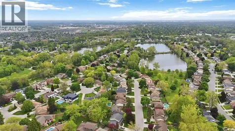 632 Esser Crescent Sarnia ON N7S 5J2