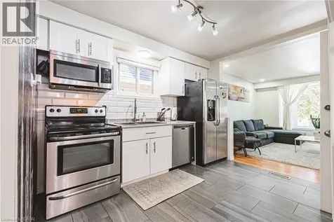 13 East 21st Street Hamilton ON L8V 2T3