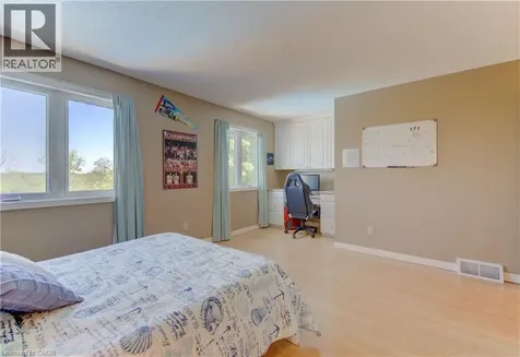 97 Manitoulin Crescent Kitchener ON N2A 3H5