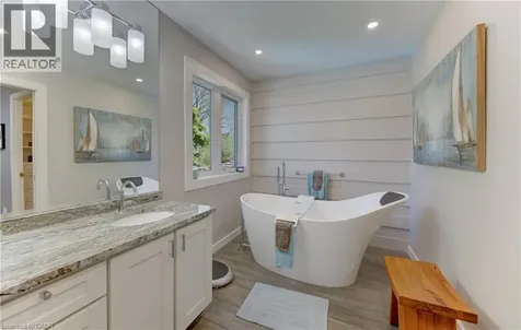 97 Manitoulin Crescent Kitchener ON N2A 3H5