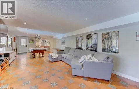 97 Manitoulin Crescent Kitchener ON N2A 3H5