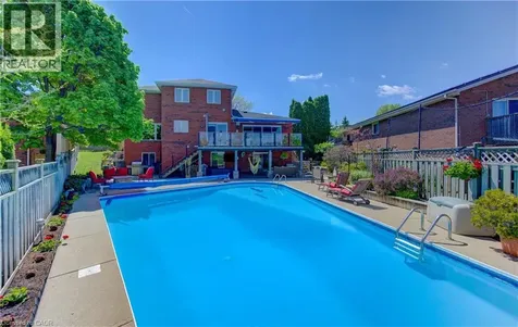 97 Manitoulin Crescent Kitchener ON N2A 3H5