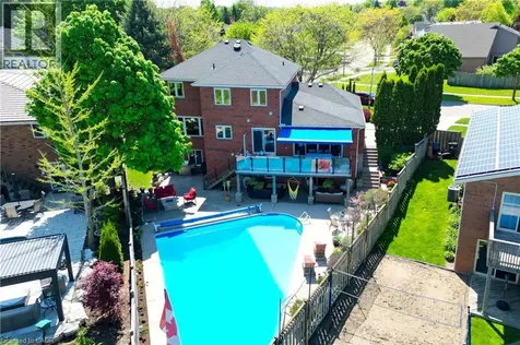 97 Manitoulin Crescent Kitchener ON N2A 3H5