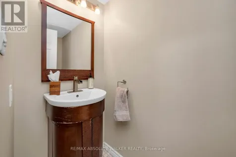 1849 Montereau Avenue Ottawa ON K1C 5X5
