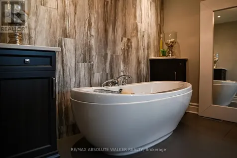 245 Lucinda Crescent Ottawa ON K1W 0A1