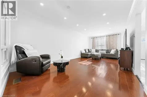 46 Novoco Drive Hamilton ON L9C 7E8