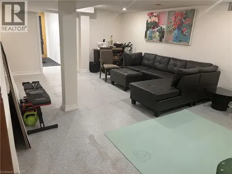 46 Novoco Drive Hamilton ON L9C 7E8