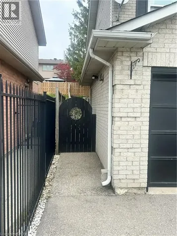 46 Novoco Drive Hamilton ON L9C 7E8