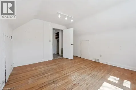 288 Margaret Avenue Kitchener ON N2H 4J7