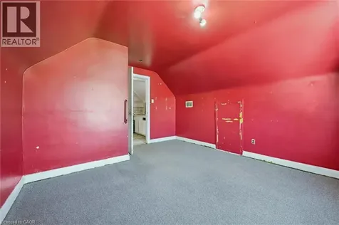 288 Margaret Avenue Kitchener ON N2H 4J7