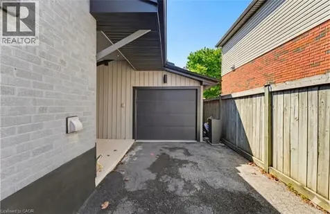 91 First Street North Stoney Creek ON L8G 1Y2