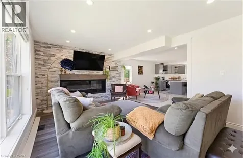 91 First Street North Stoney Creek ON L8G 1Y2