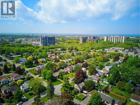 91 First Street North Stoney Creek ON L8G 1Y2