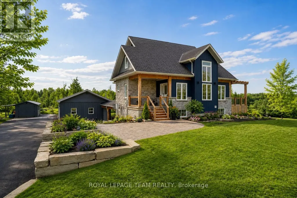 114 Charles Holden Avenue Merrickville-wolford ON K0G 1N0