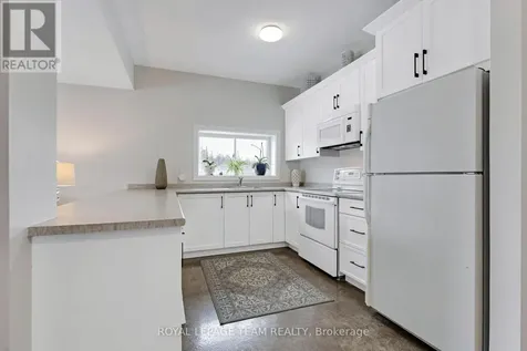 114 Charles Holden Avenue Merrickville-wolford ON K0G 1N0